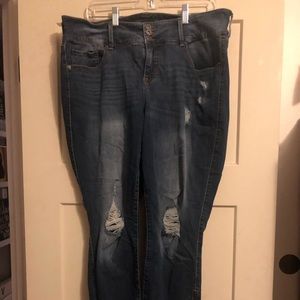 Ankle Zipper Ripped Skinny Jean